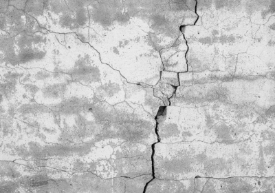 Rachaduras na parede: Quando se preocupar e como resolver